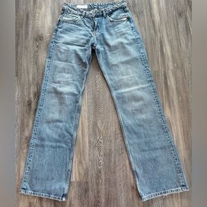 Women’s Zara straight leg low rise jean
